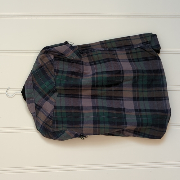 Cut sleeves shirt / green, blue & grey.  Medium, nice quality! - Picture 4 of 4